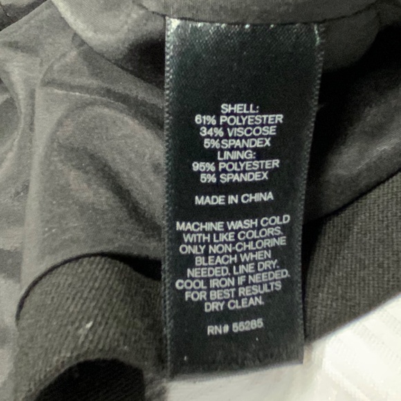 Express Black Lined Blazer - Size 4 - Picture 8 of 8